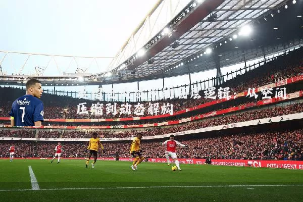 英超进攻战术的底层逻辑:从空间压缩到动态解构